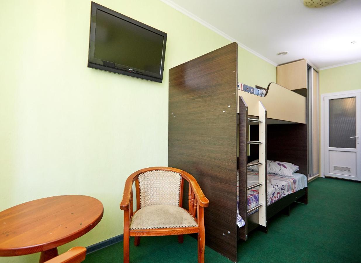 Oasis Hotel Одеса Екстериор снимка