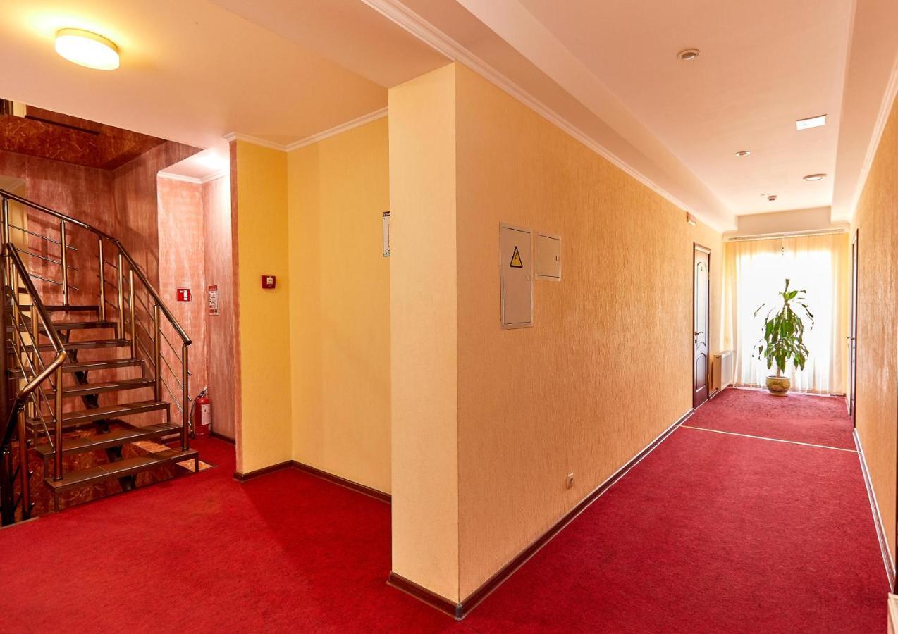 Oasis Hotel Одеса Екстериор снимка