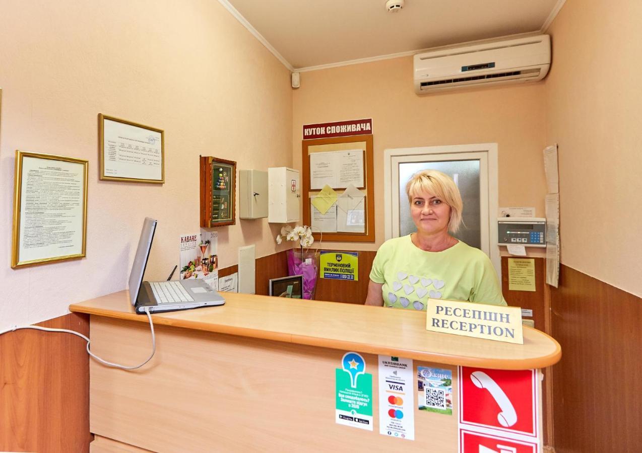 Oasis Hotel Одеса Екстериор снимка