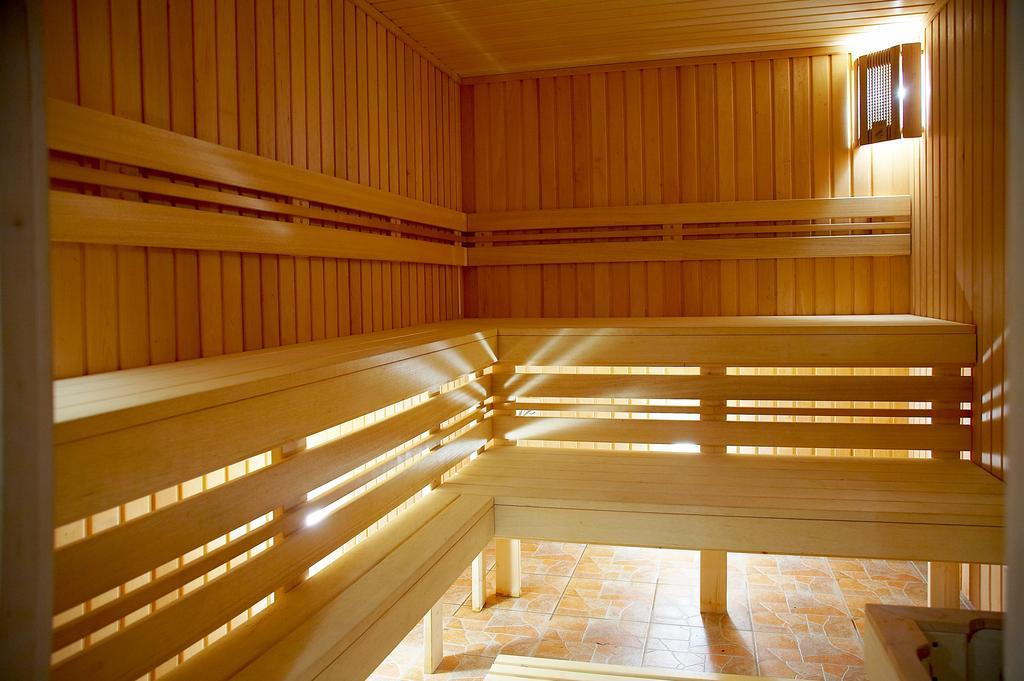 Oasis Hotel Одеса Екстериор снимка