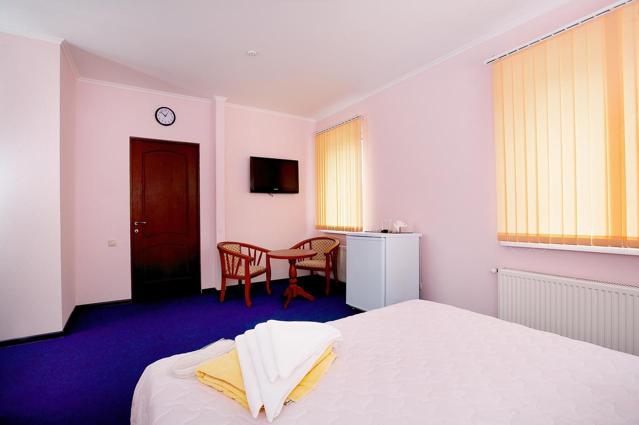 Oasis Hotel Одеса Екстериор снимка