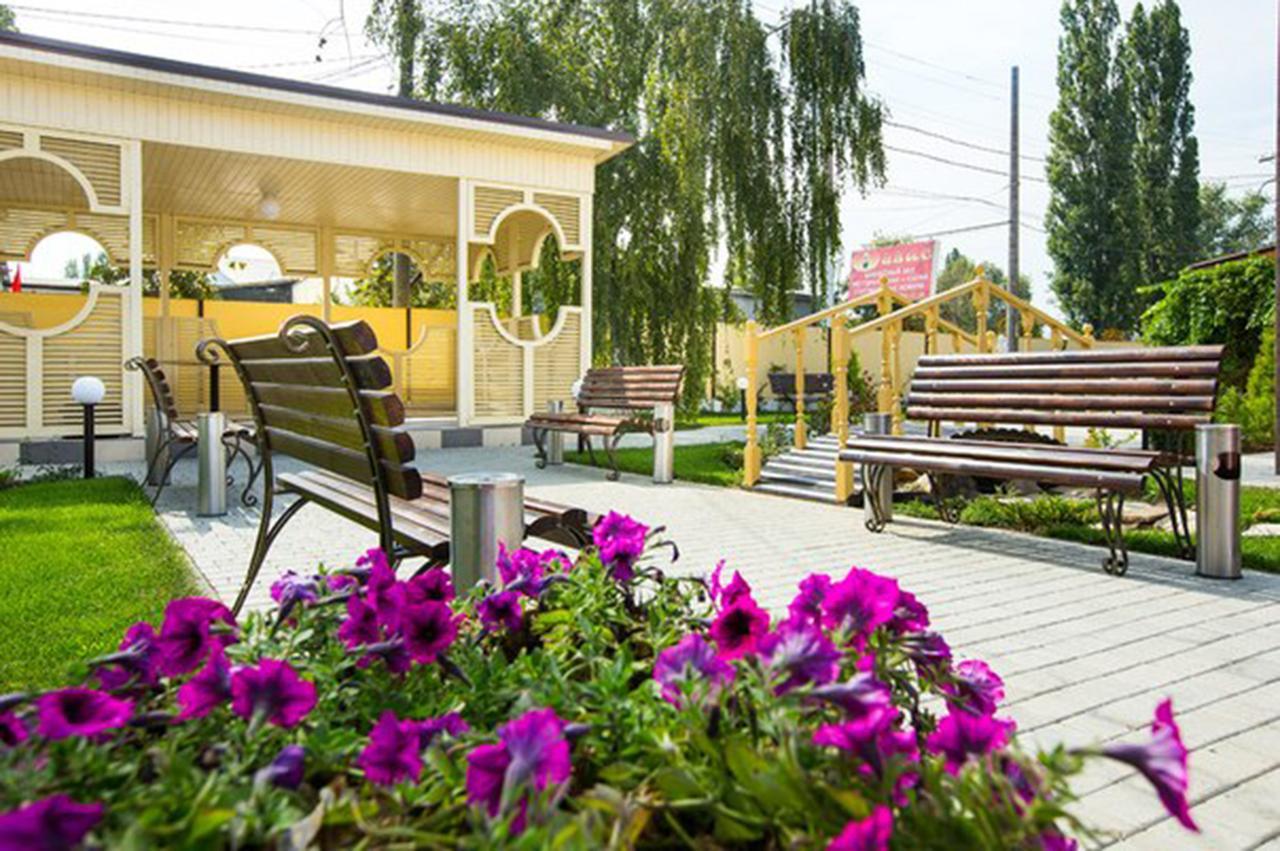 Oasis Hotel Одеса Екстериор снимка